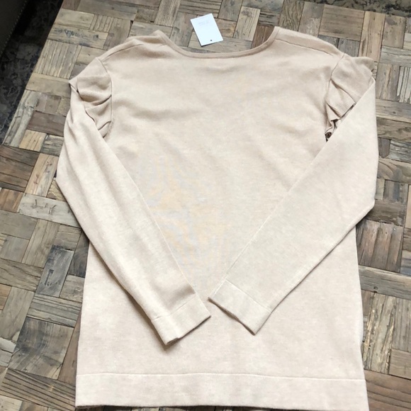 Calvin Klein Vneck tan sweater - Picture 6 of 6